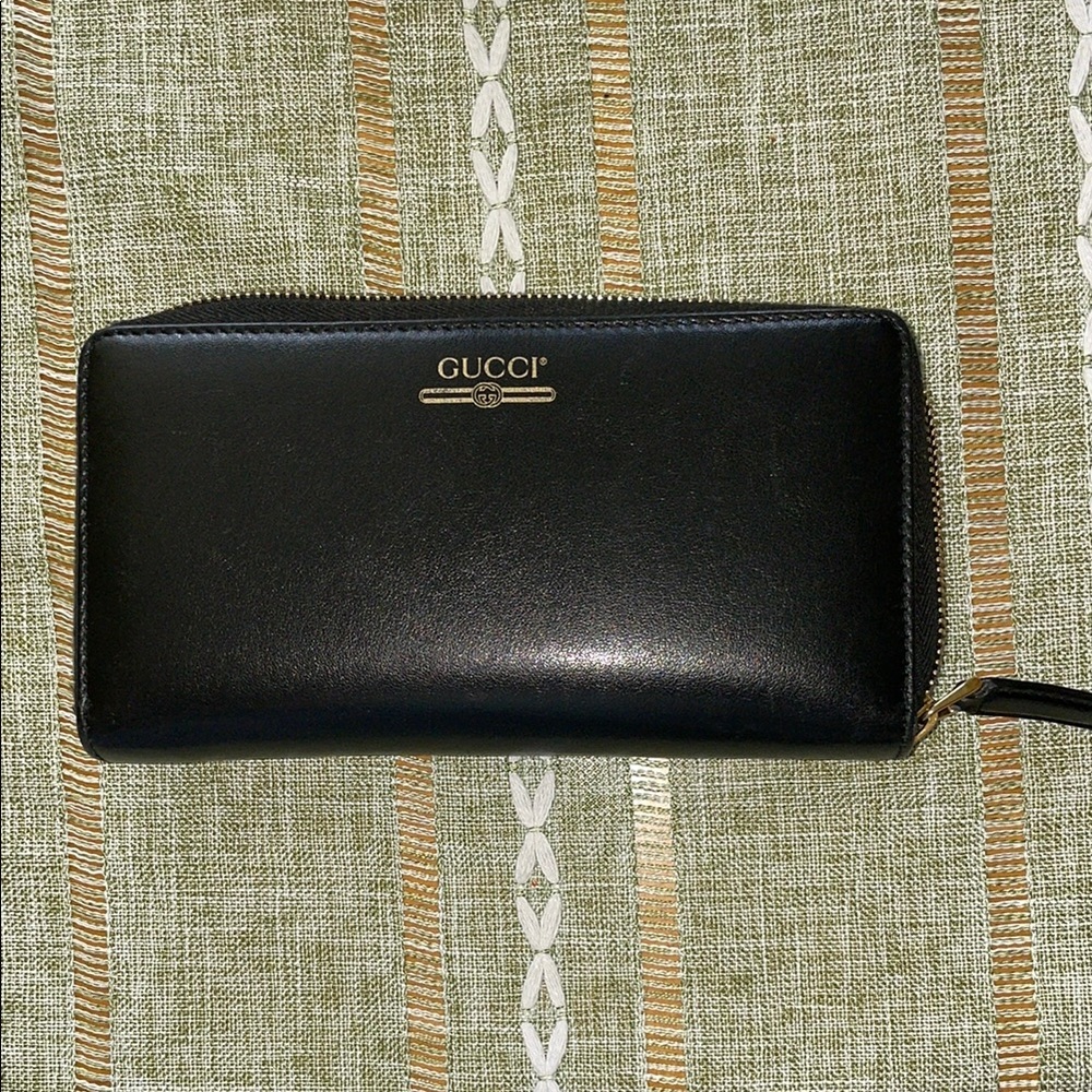 Gucci Black Leather Wallet